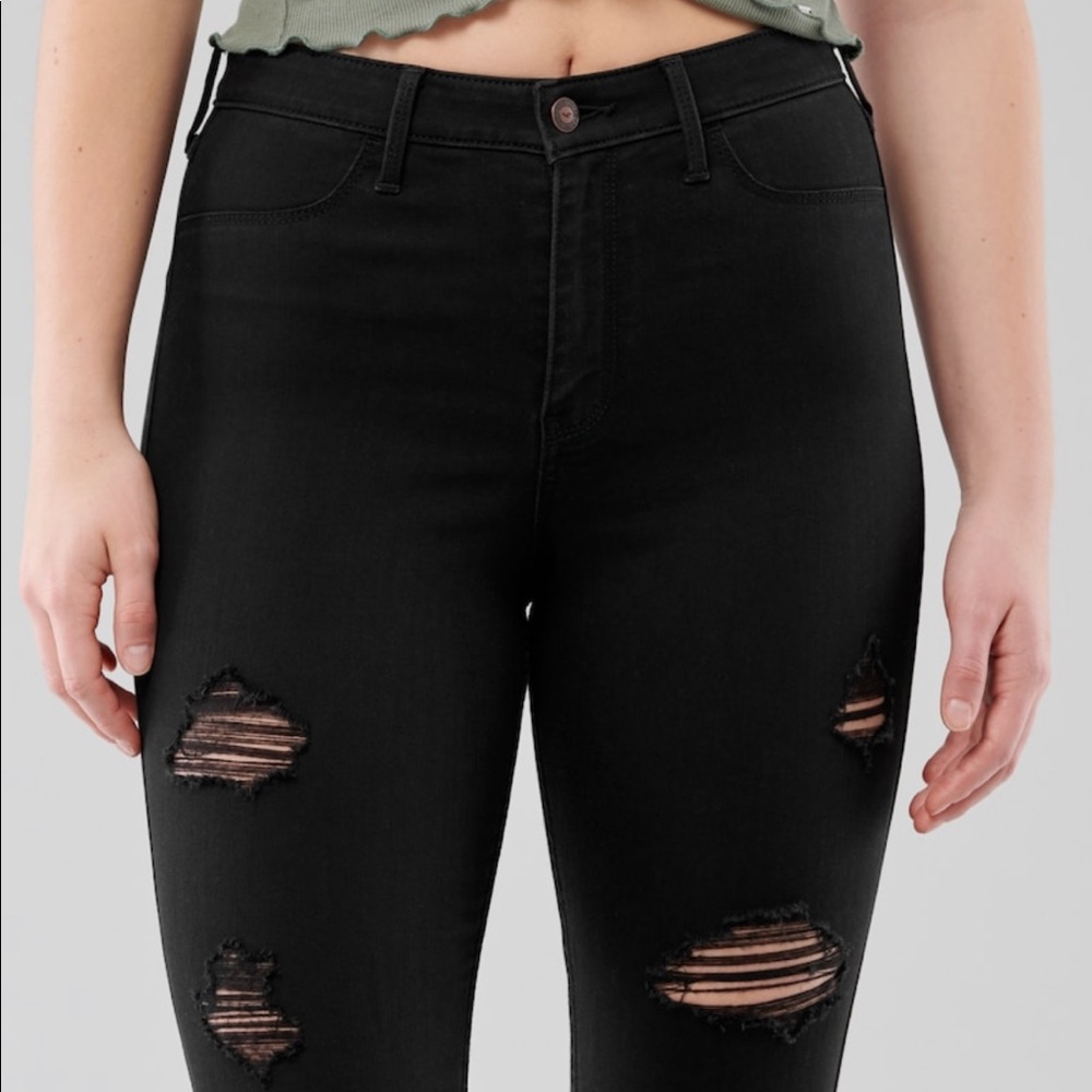 Black Hollister Curvy High-Rise Jean Leggings